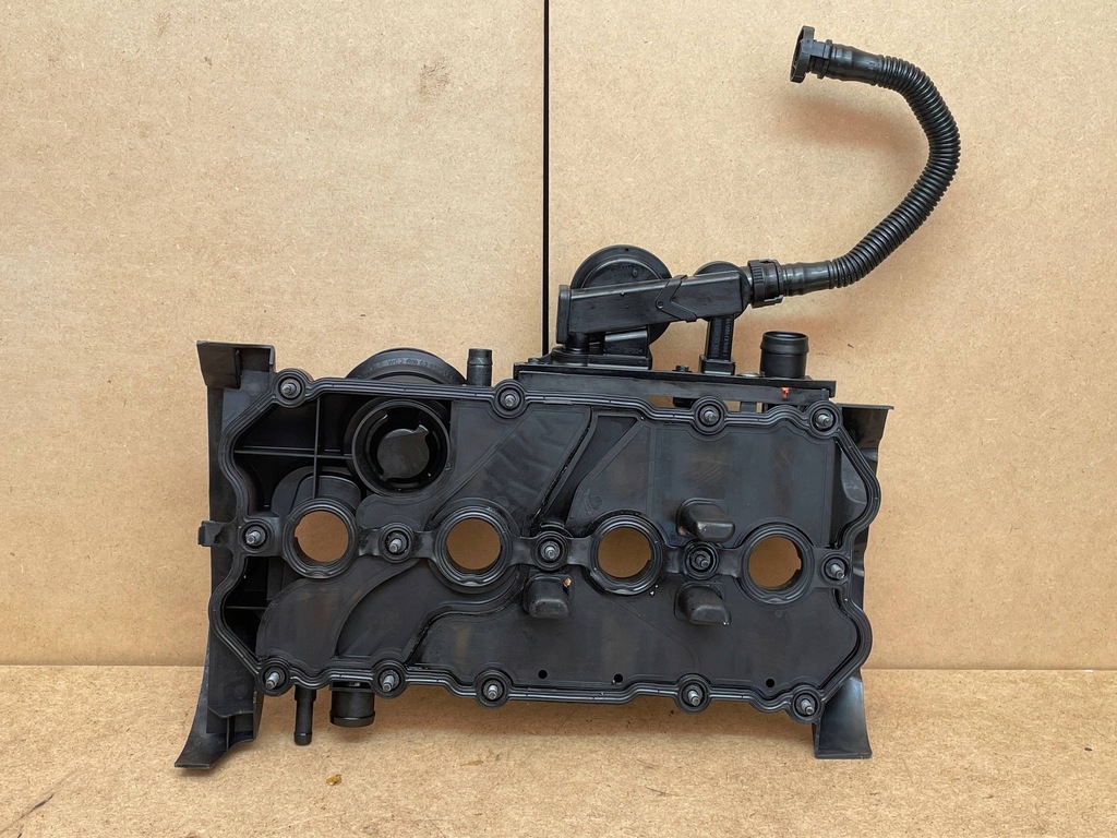 фото №6, Крышка клапанов seat skoda vw audi tt 8j 2.0 tfsi 06f103469g