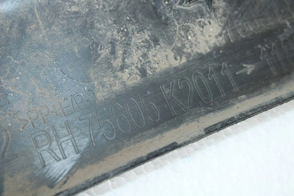 фото №9, Молдинг крыло правая задняя задняя toyota yaris cross