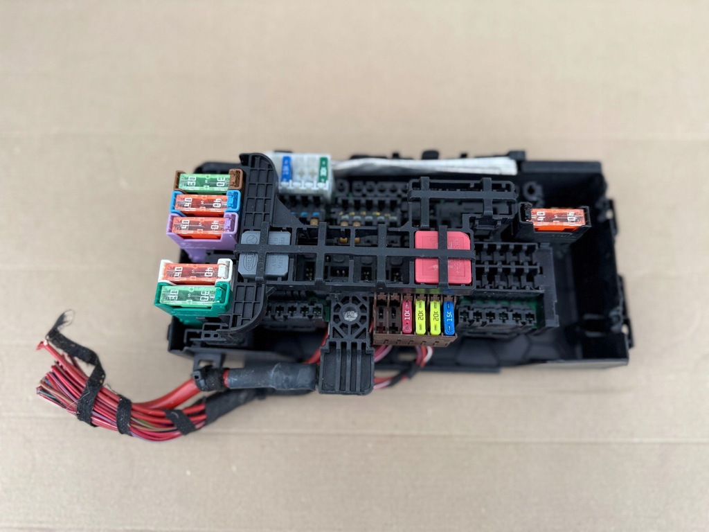 фото №1, 1679063103 коробка запобіжників mercedes w167