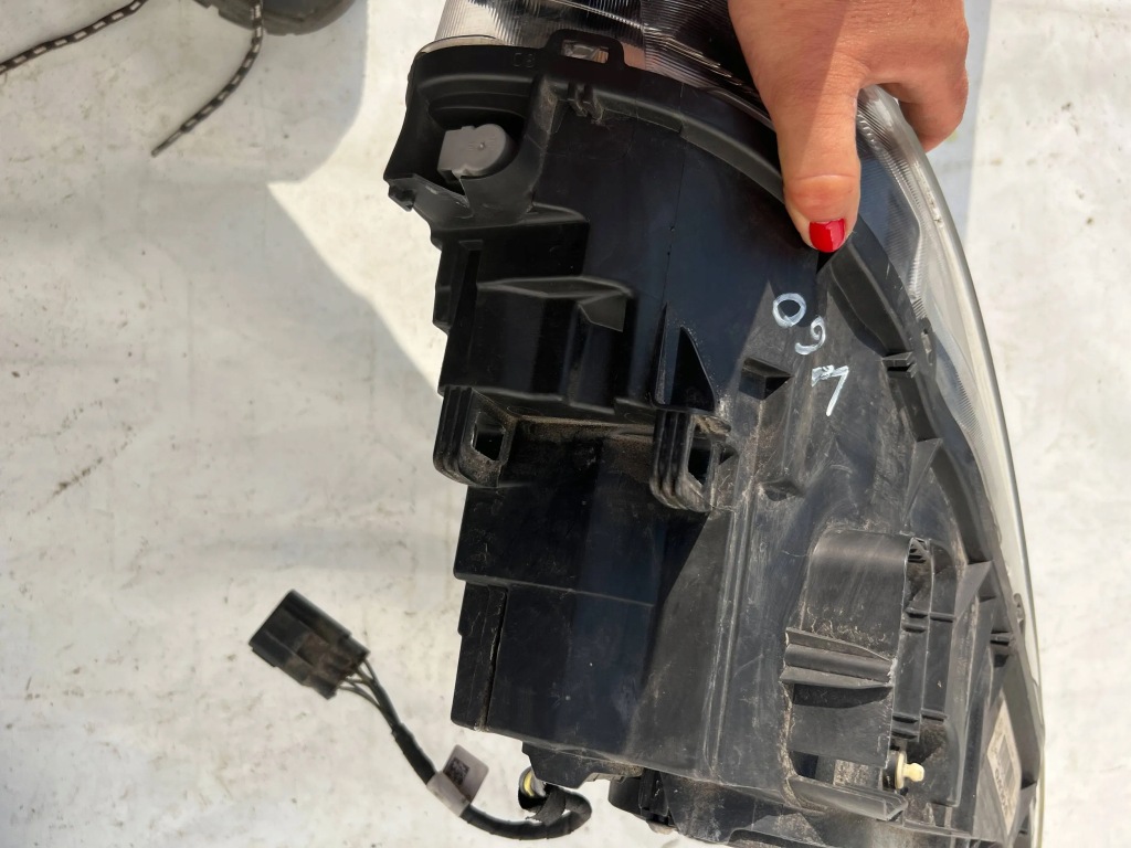 фото №10, Лампа volvo v60 lift 2013 звичайна права перед