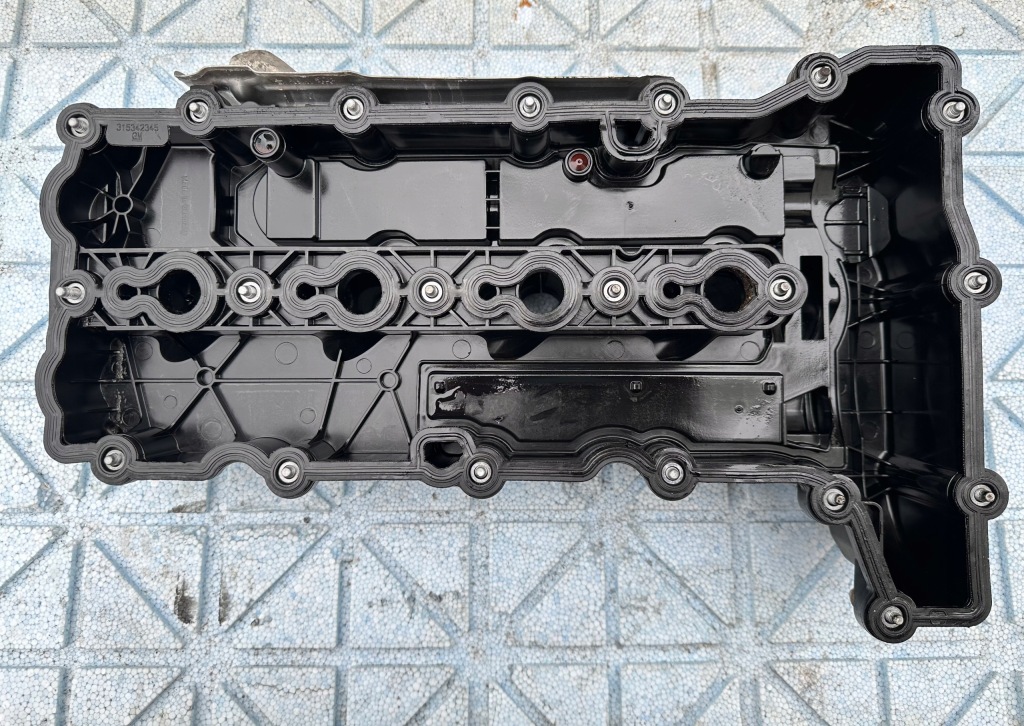 Opel insignia a mokka astra j iv 1.6 cdti крышка клапанов в Украине