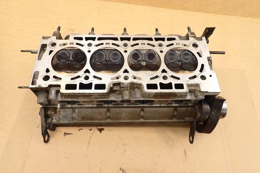 Peugeot 407 2.2 16v 2004- головка цилиндров 9634402210 ew12 оригинальный номер Оригинал