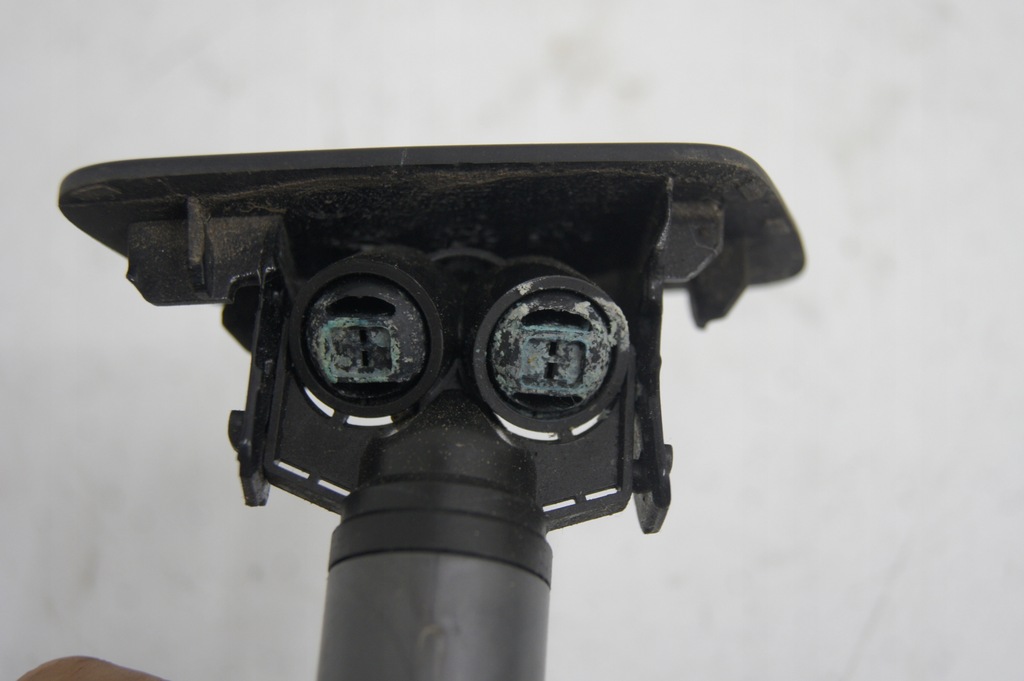 фото №11, Passat b7 омыватель фара левый шланг