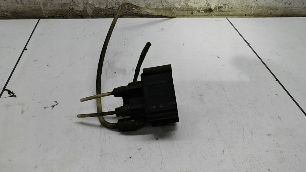 фото №1, Молдинг распределитель клапан airmatic mercedes w212 w251 w164 a2513200158