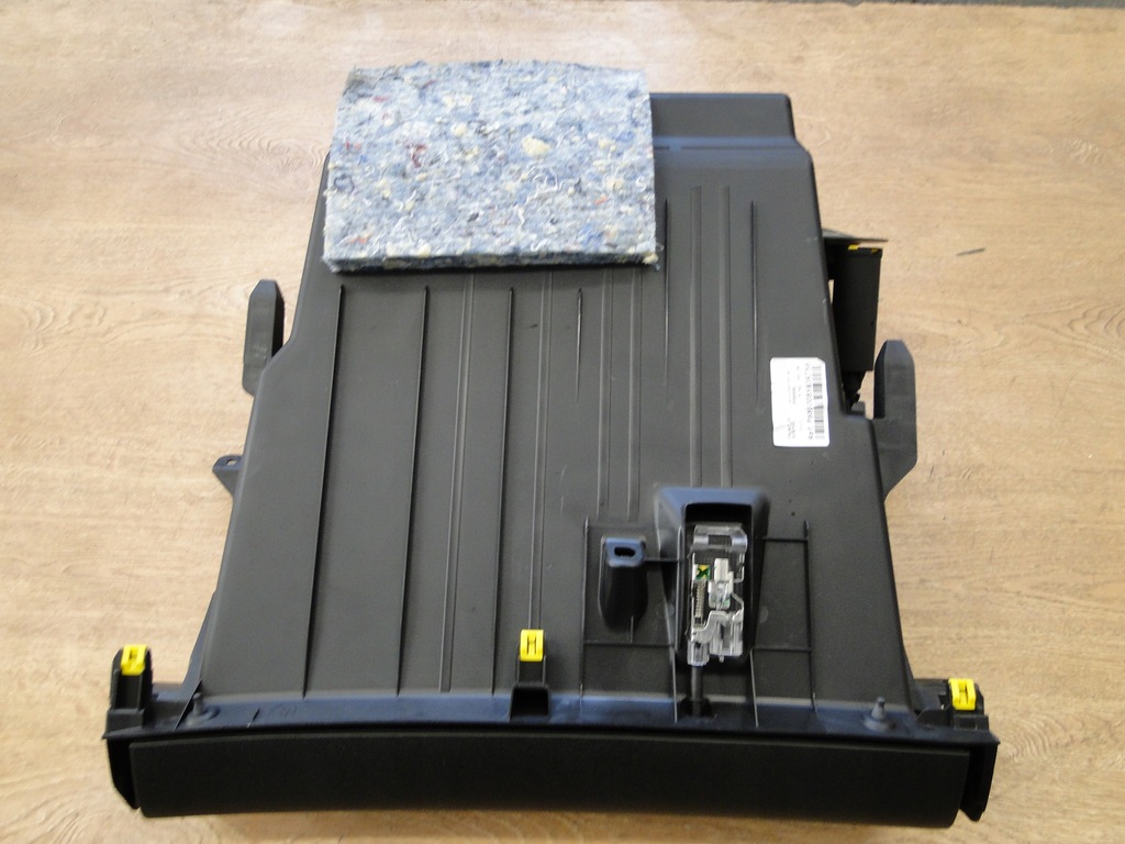 фото №6, Бардачок пасажира renault megane iv 4