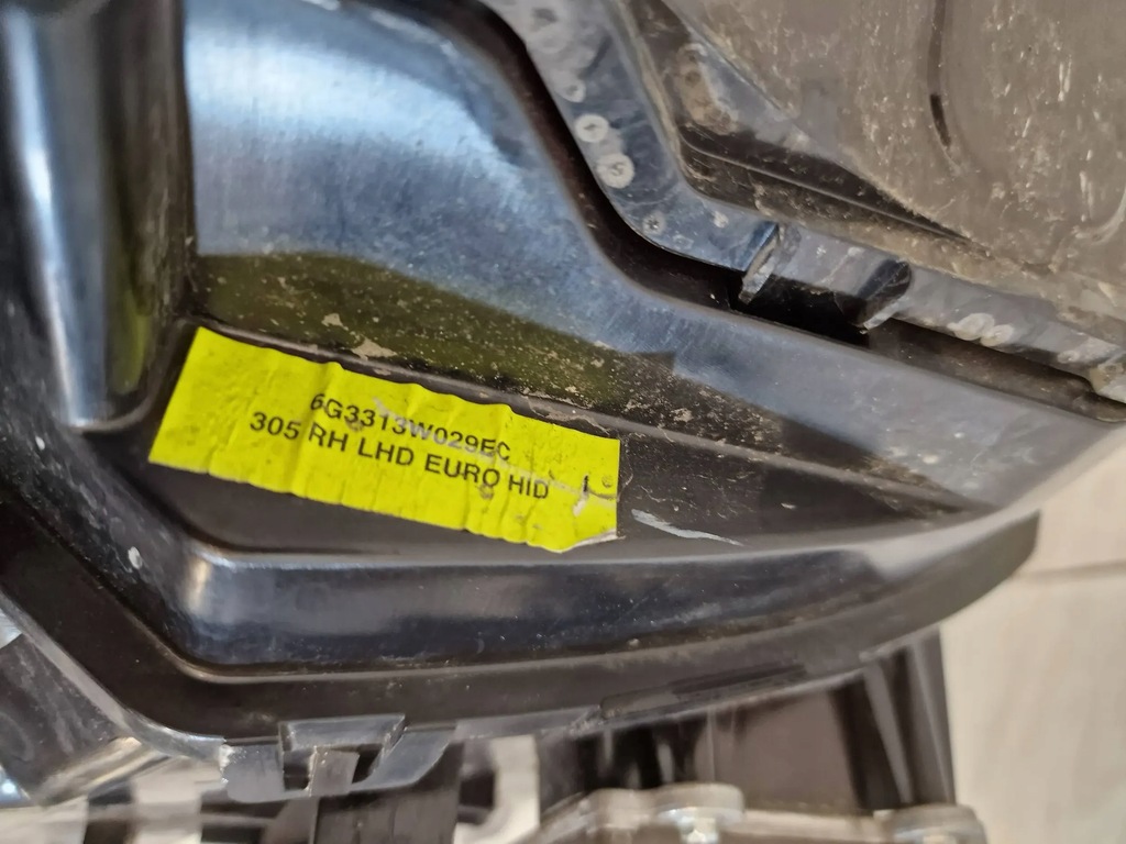 фото №11, Лампа передняя правая ксенон с led aston martin vantage