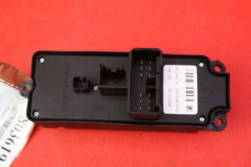 фото №6, Панель керування вікон eu dd1066350b mazda 2 dy 07r