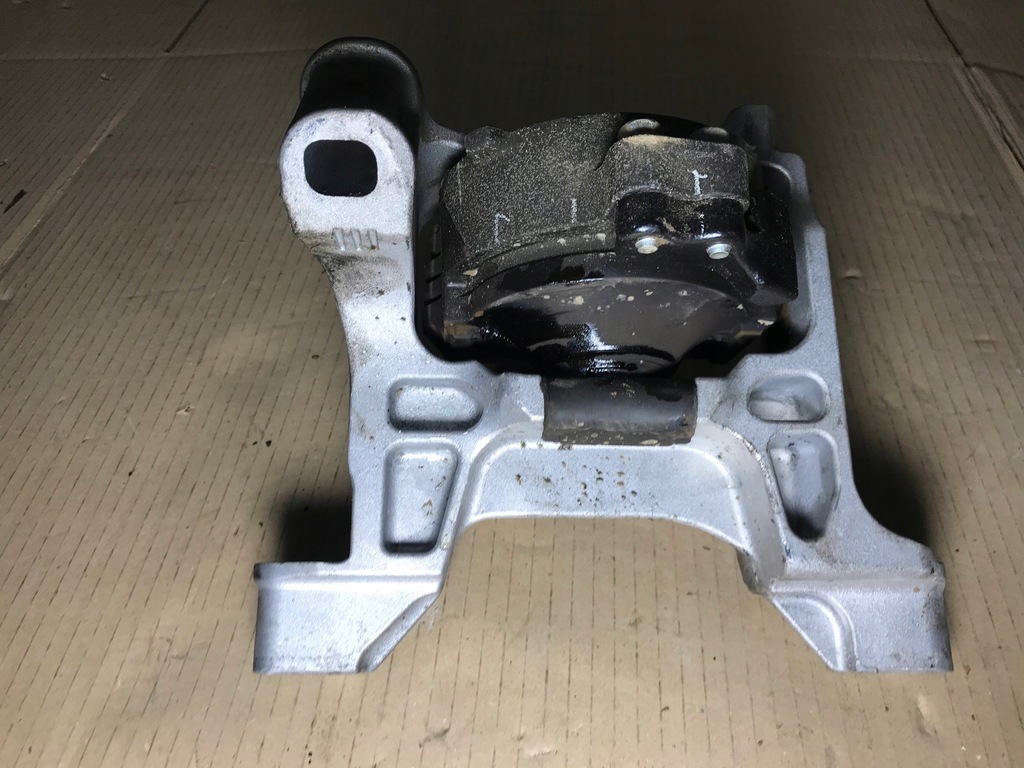 фото №1, Mazda cx5 ii 2.2d подушка кронштейн двигателя