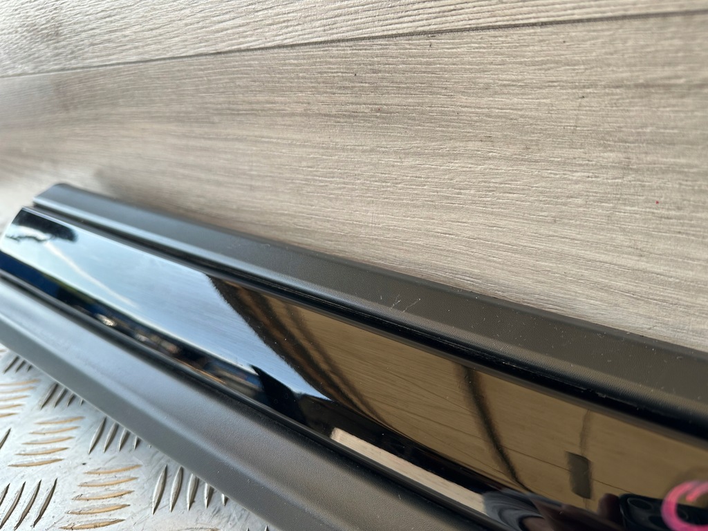 фото №13, Mitsubishi outlander iii 2017r. молдинг нижняя дверь передняя правая