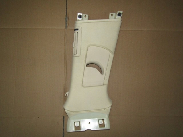 фото №1, Обшивка стійка audi оригінальний номер 4h0867240b