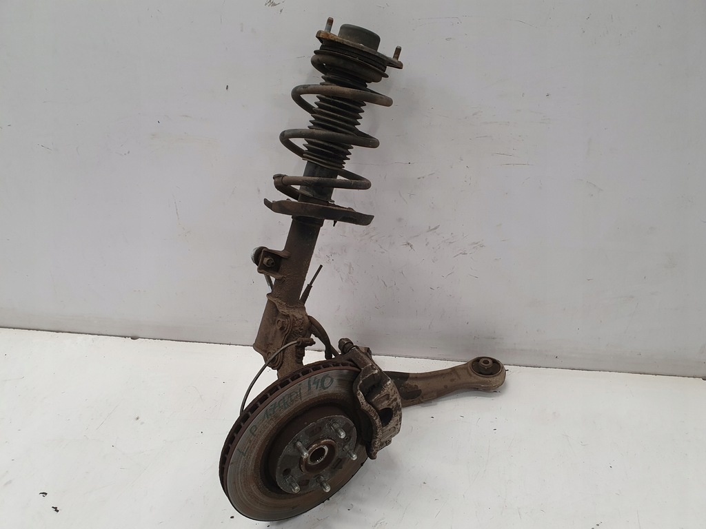 фото №1, Hyundai i40 поворотний кулак mcperson лівий перед 1.7crdi