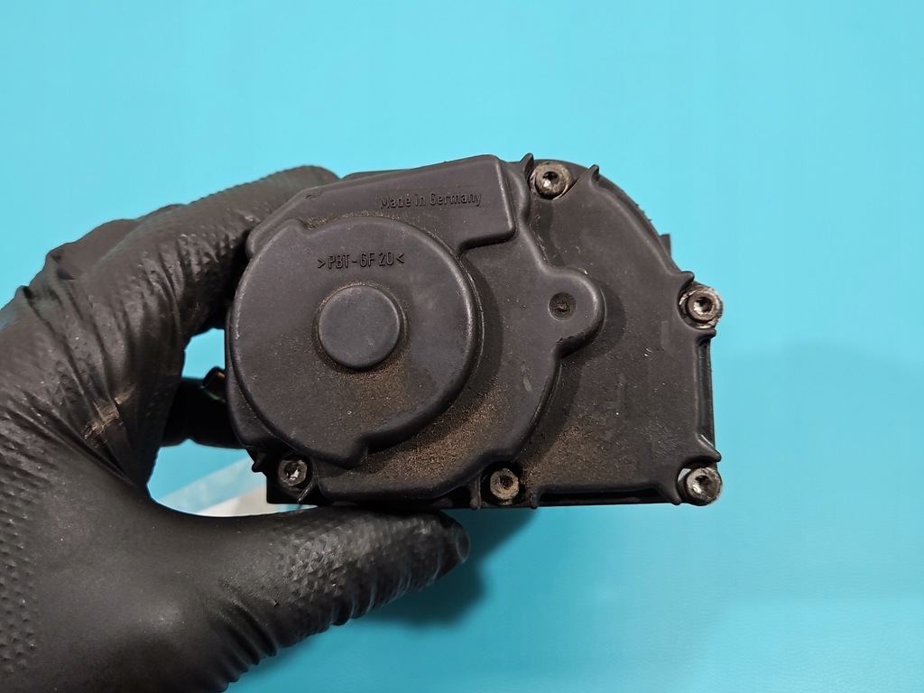 фото №8, Дроссельная заслонка audi a3 8l 06a133064j 1.6 sr