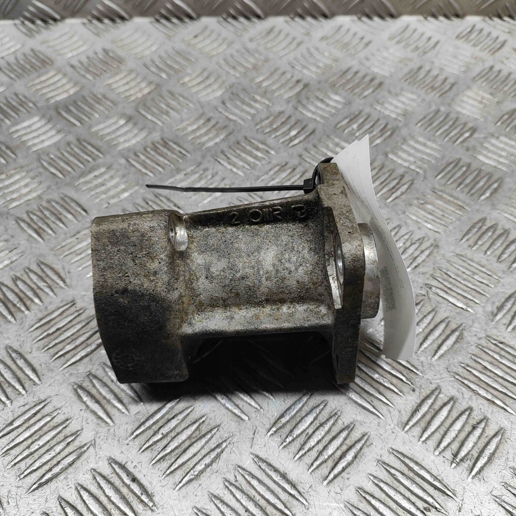 фото №1, Кронштейн підшипник піввісь maserati ghibli m157 670003873 29995328 3.0l