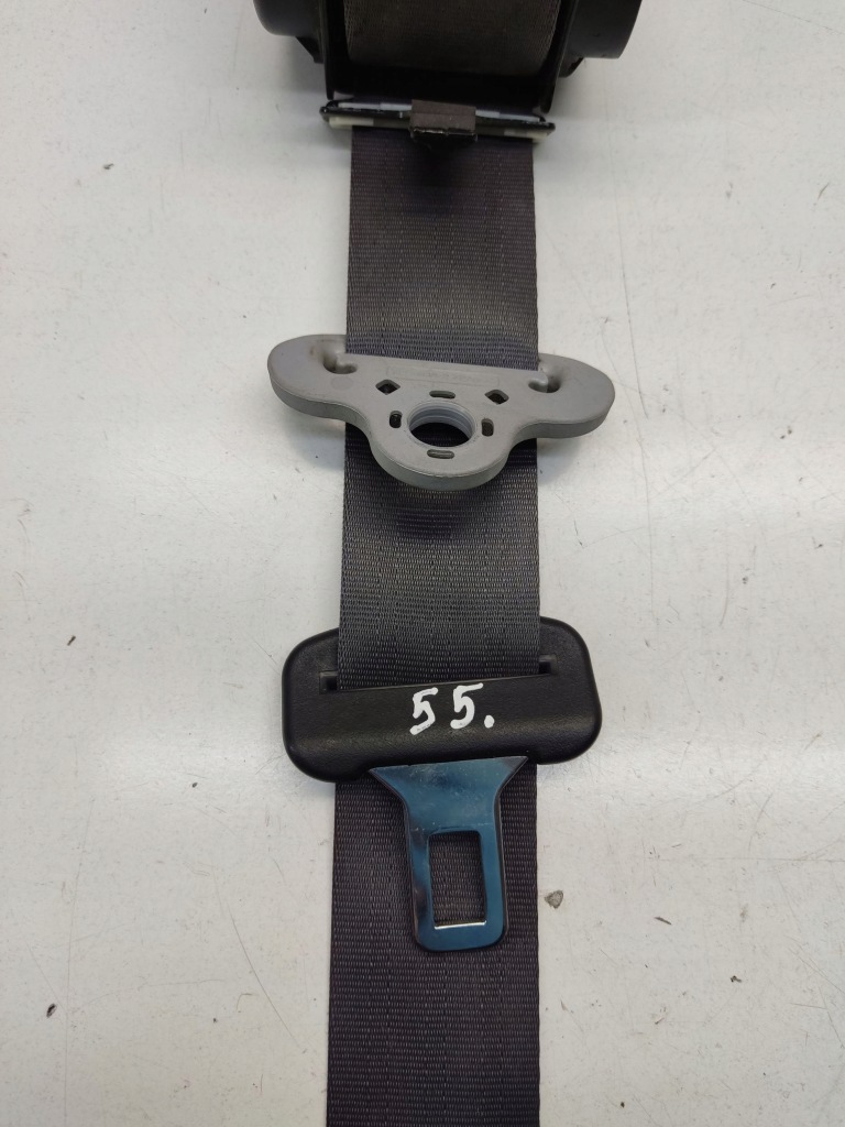 Купити Kia sportage 2009 задній ремінь безпеки 898101f000