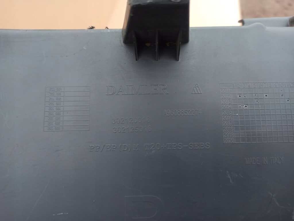 фото №4, Mercedes actros mp4 накладка защита a9608852274