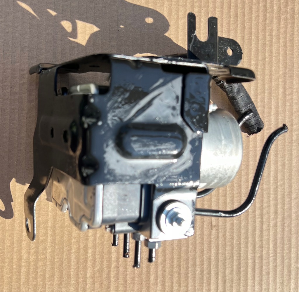 Купить Peugeot 408 p54 насос abs 9860352680