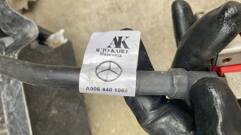 фото №5, Mercedes sprinter w906 шланг клемма plus плюсовая
