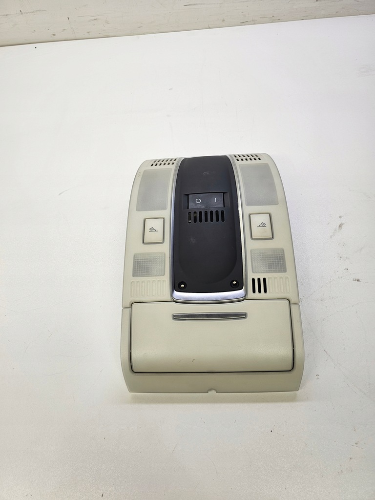 фото №5, Лампа освещение кабины audi a6 c6 4f0947135h