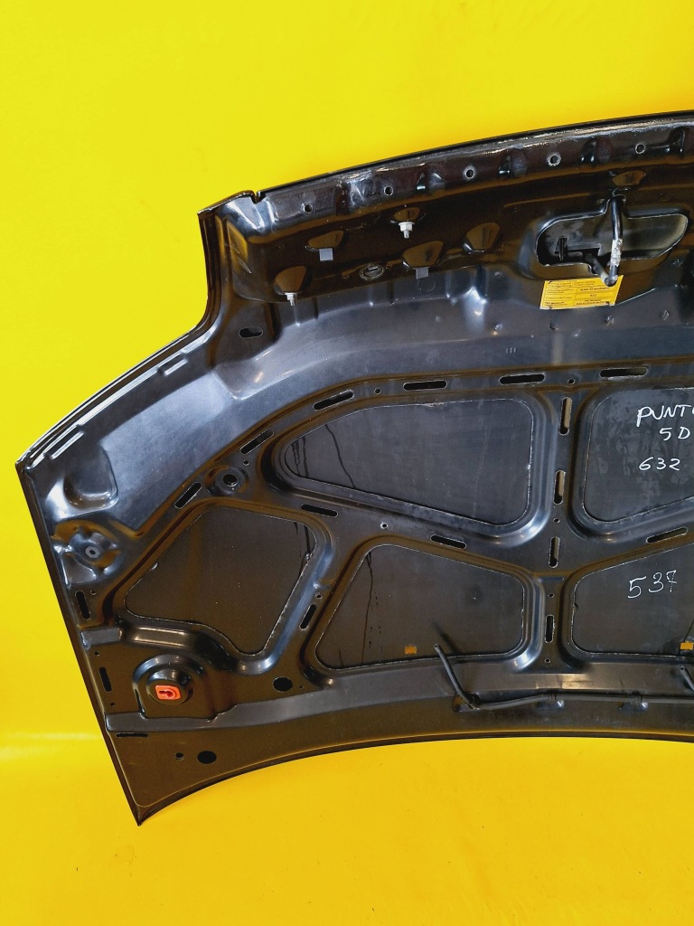 Капот кришка двигуна punto 2 рестайлінг  lak: 632 hb 5d nr537 в Україні