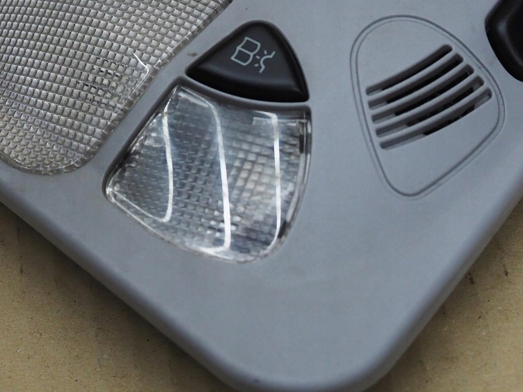 фото №10, Mercedes w203 лампа потолочный a2038201001