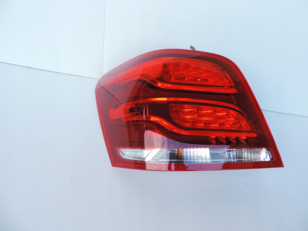 фото №1, Mercedes glk a204 w204 lift 2013 левая задняя лампа