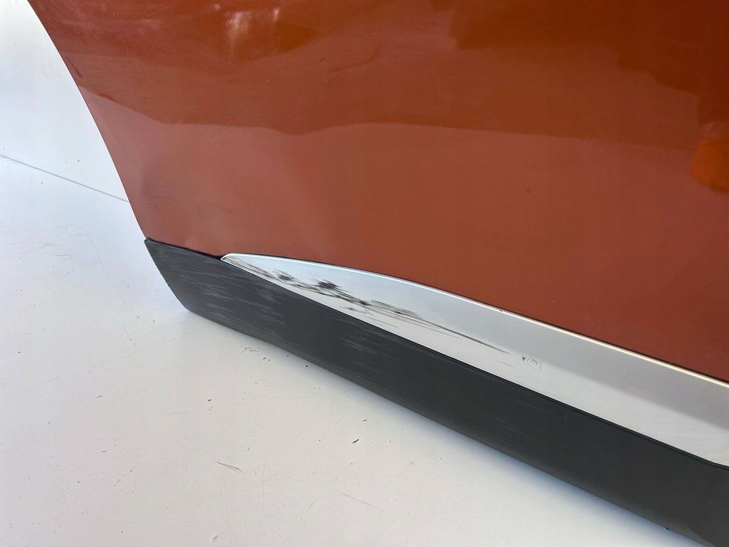 фото №2, Peugeot 2008 дверь правое задняя оригинал