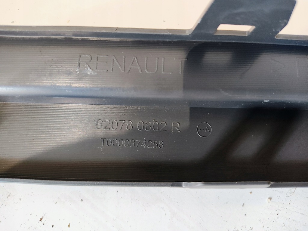 фото №4, Молдинг накладка бампера renault captur ii 2 lift e-tech 24 - перед