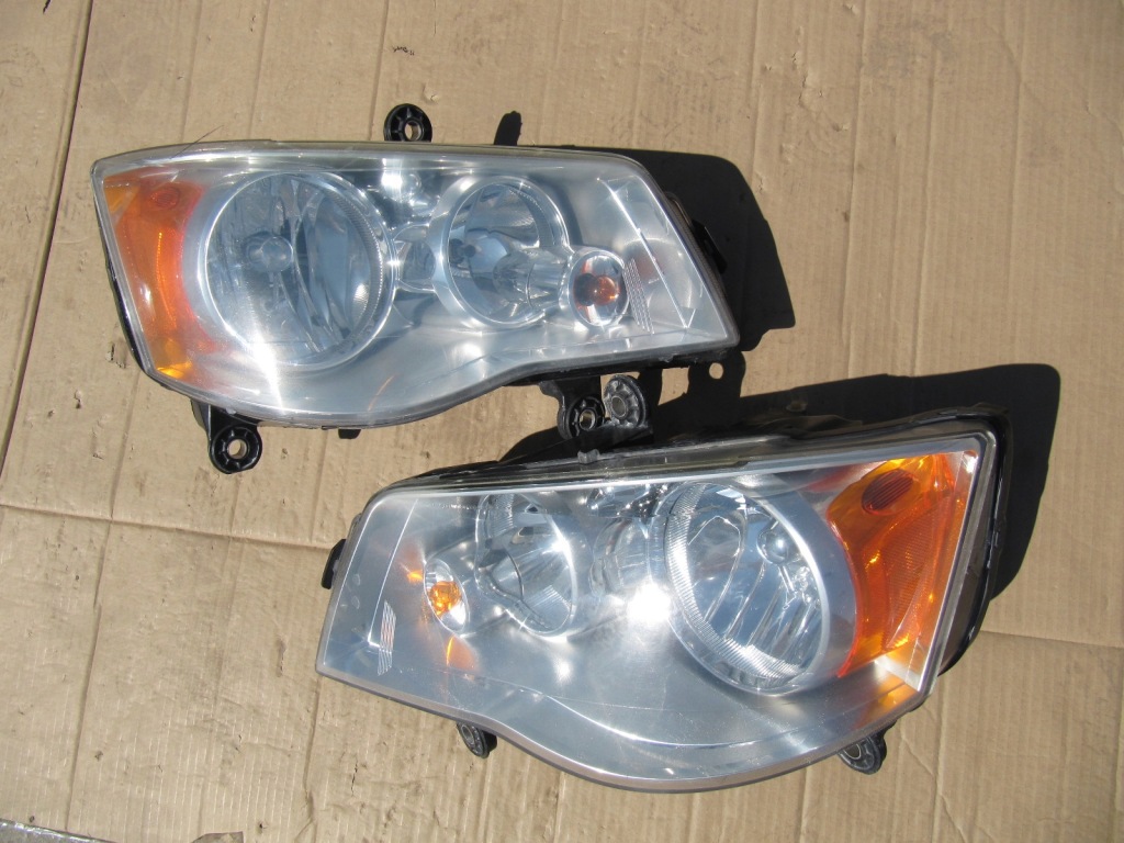 фото №1, Chrysler town country 11- лампа ліва права фара dodge grand caravan