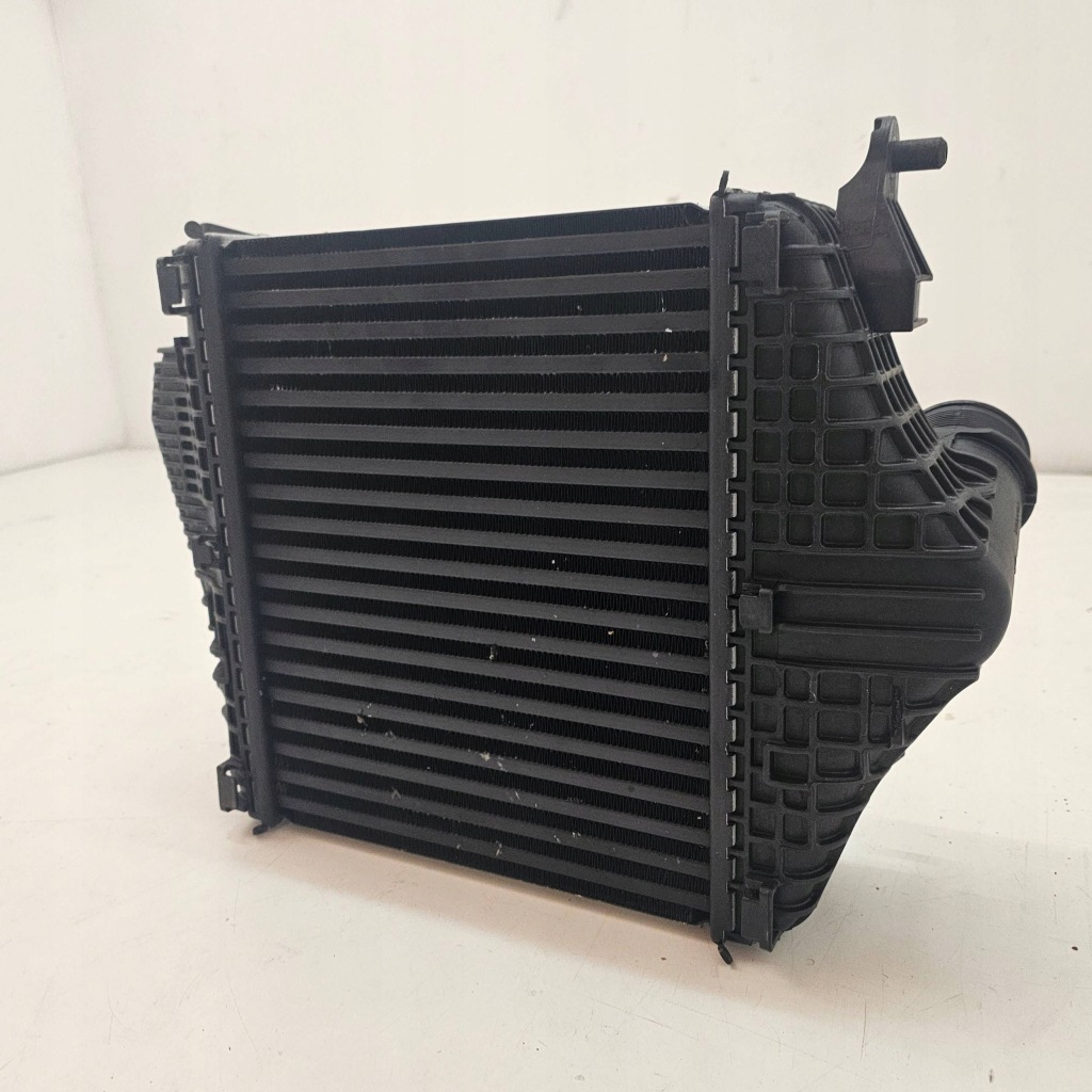 Интеркулер audi rsq8 4m0 lamborghini urus 4m0145803bt в Украине