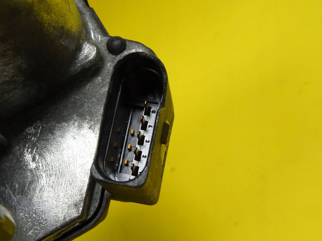 фото №6, Дроссельная заслонка audi a3 s3 8l 03g128063a nr33