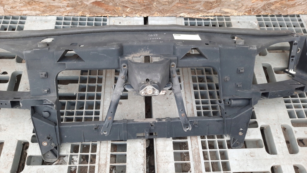 фото №3, Pas передний ford mondeo mk3 01r 1.8b