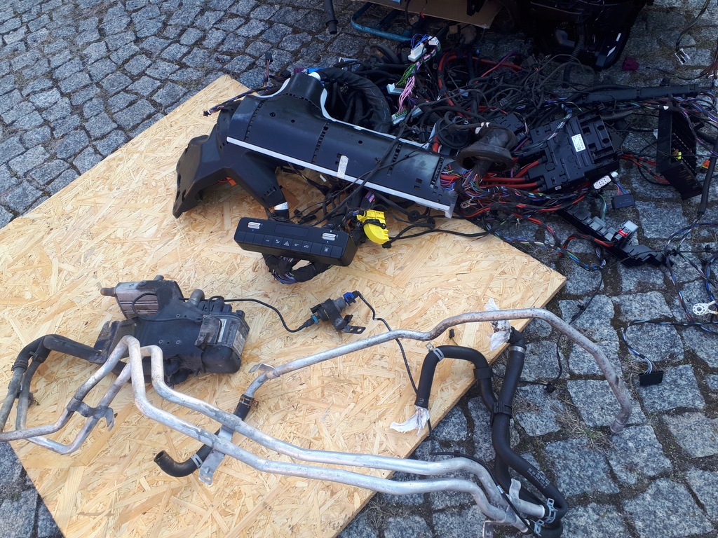 фото №1, Mercedes sprinter w910 webasto a9108308201 оригинал