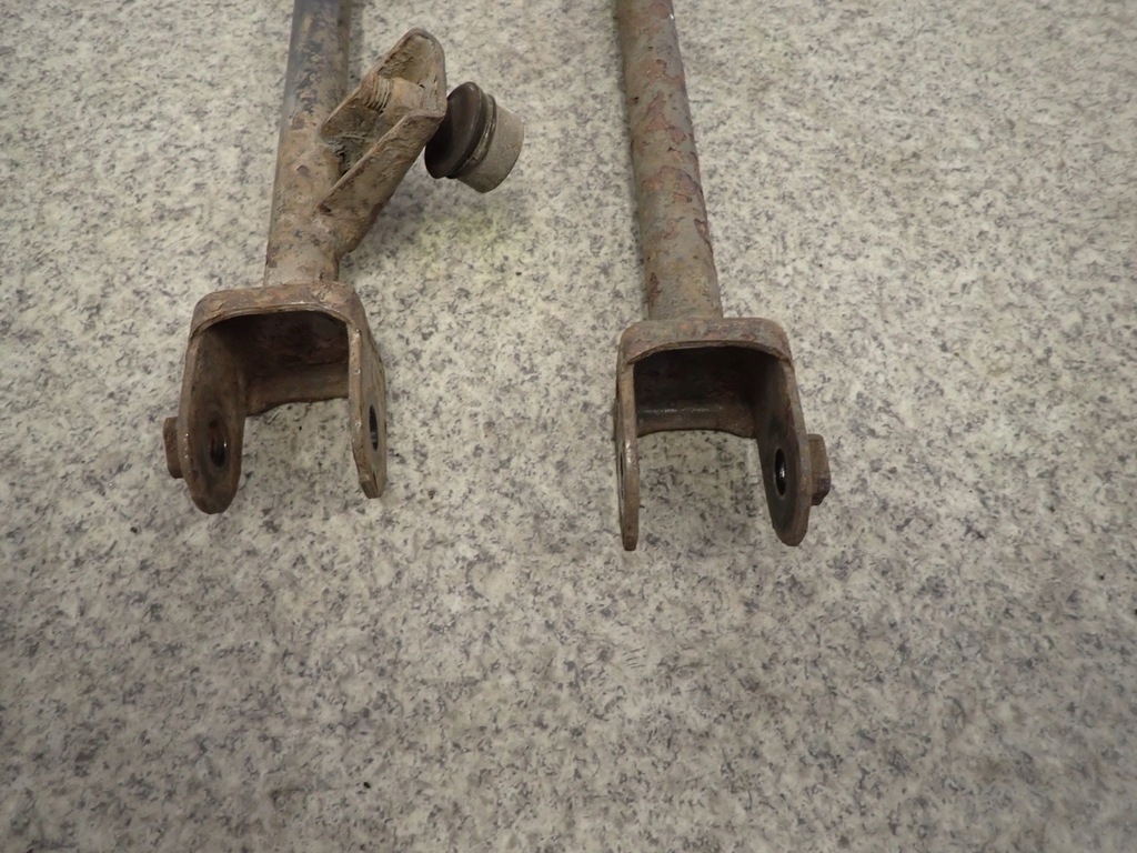 фото №5, Suzuki liana 02- рычаги задние поперечный