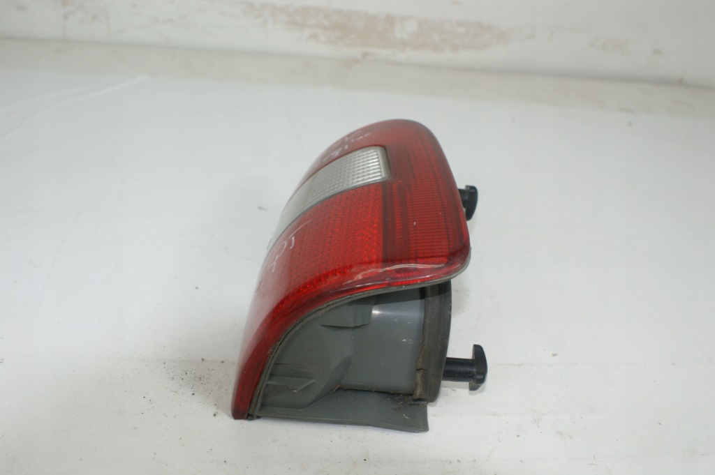 Лампа правая задняя правый задний  w бампер citroen evasion synergie б/у Цена