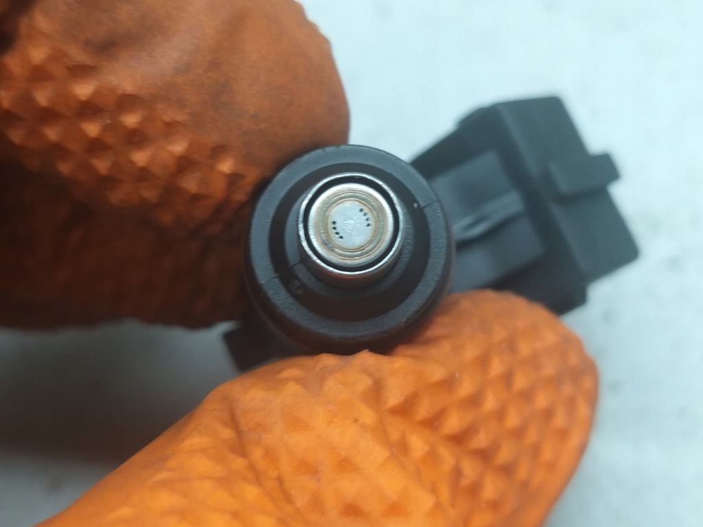 Купити Інжектор форсунка 0.9 twinair 312a2000 mito fiat 500 ypsilon 0280158230