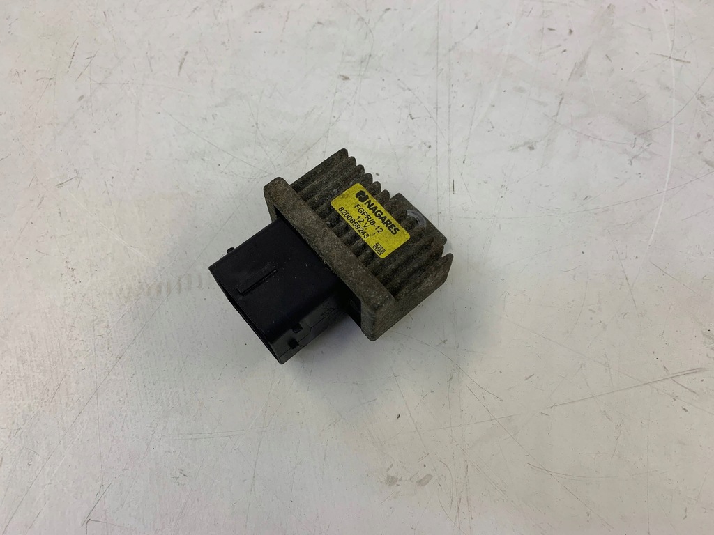 фото №1, Renault master iii модуль перемикач свічка