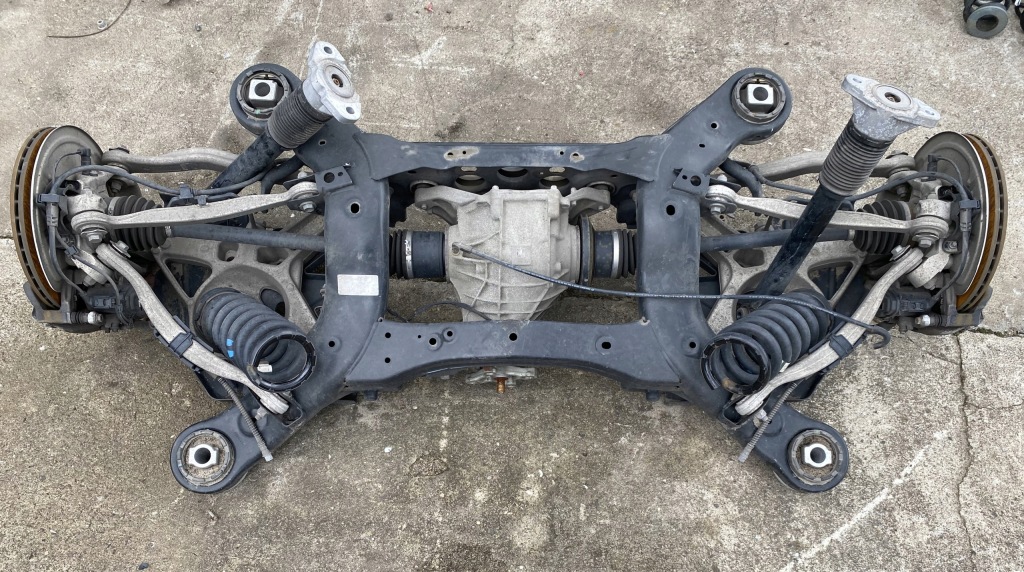 Купить Mercedes gle w167 балка задняя подвеска полный амортизаторы рычаги oś