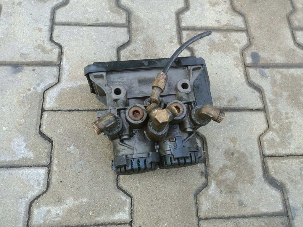 фото №2, Модулятор задняя клапан тормоза scania r 1879280