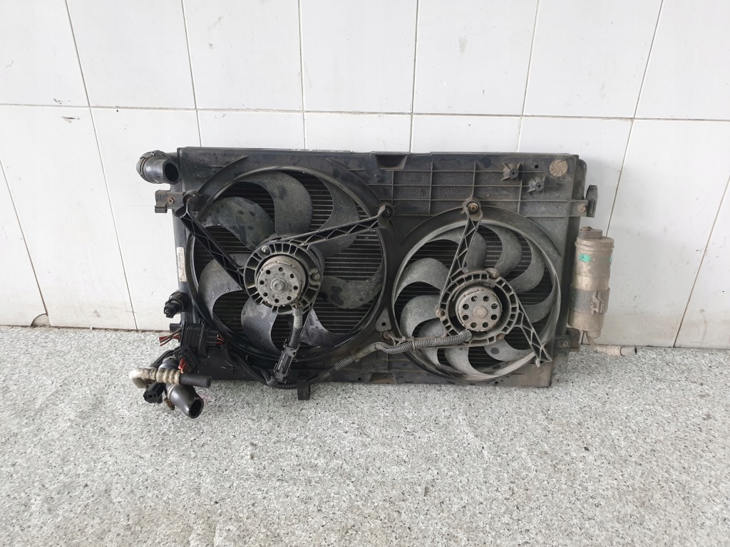 Радиатор воды вентиляторы audi a3 1.6 Доставка