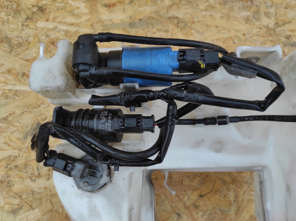 фото №4, Бак омывателя citroen c5 iii ксенон