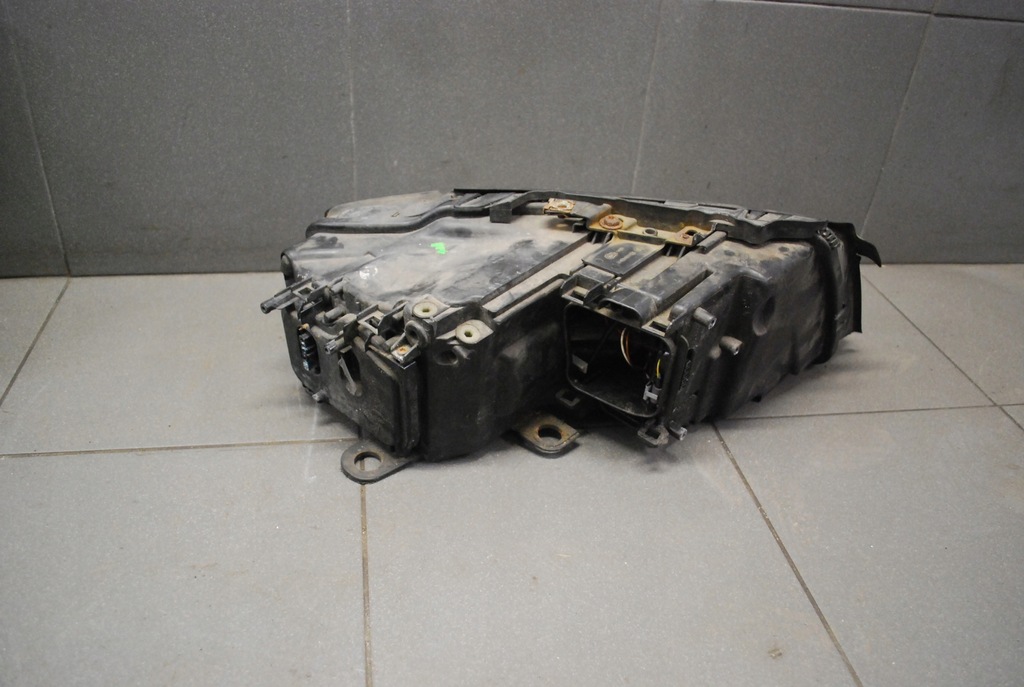 фото №12, Лампа левый перед ксенон подсветка audi a8 d3 uk