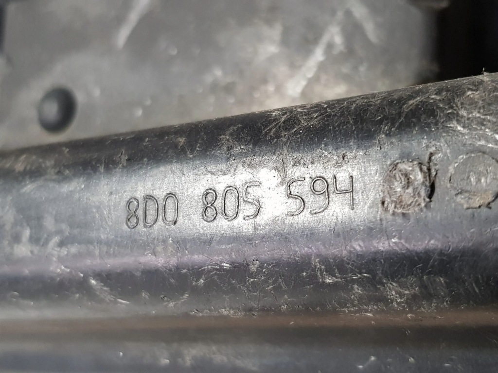 Pas передній підсилювач audi a4 b5 8d0805594 Ціна