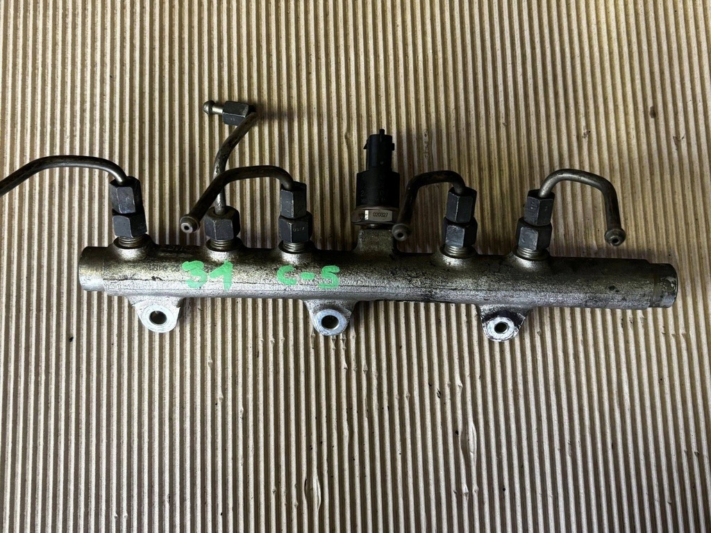 фото №1, Alfa romeo 147 2001 молдинг впрыскная