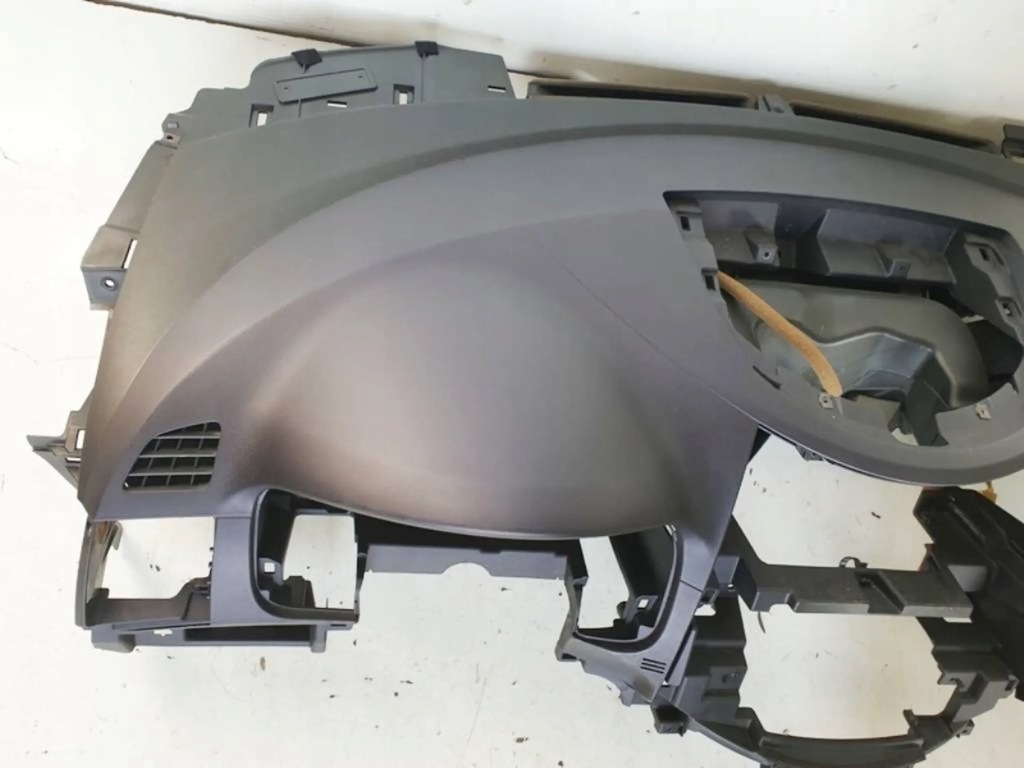 фото №6, Mitsubishi grandis 2004r приборная панель приборная консоль