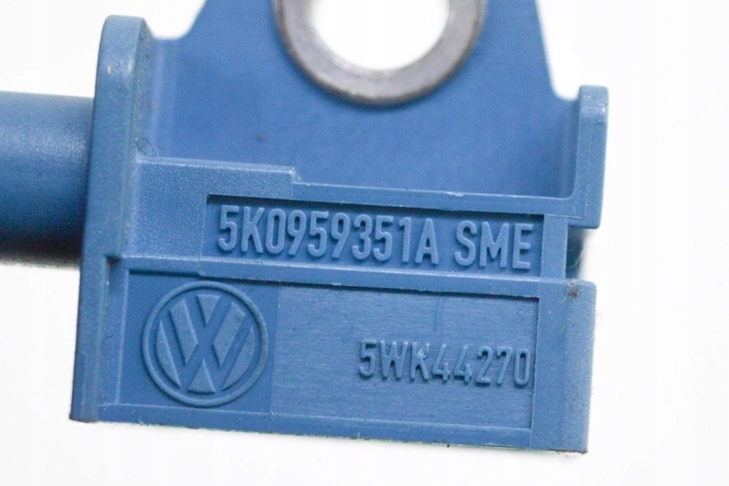 фото №6, Audi q3 8u 2.0 tdi правий датчик зіткнення 5k0959351a 5wk44270 103kw 2012