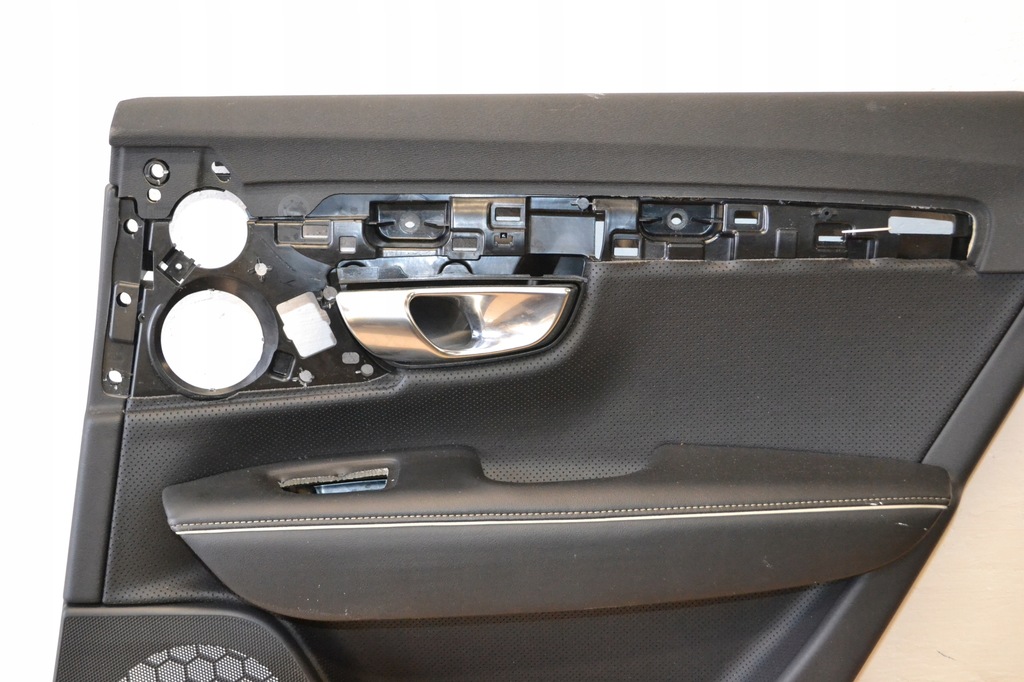 фото №2, Volvo s90 ii оббивка двері правий задня 31393233 r-disign