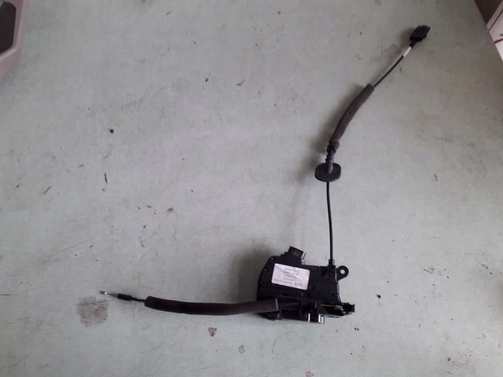 фото №1, Renault zoe замок дверь правый задняя 825029017