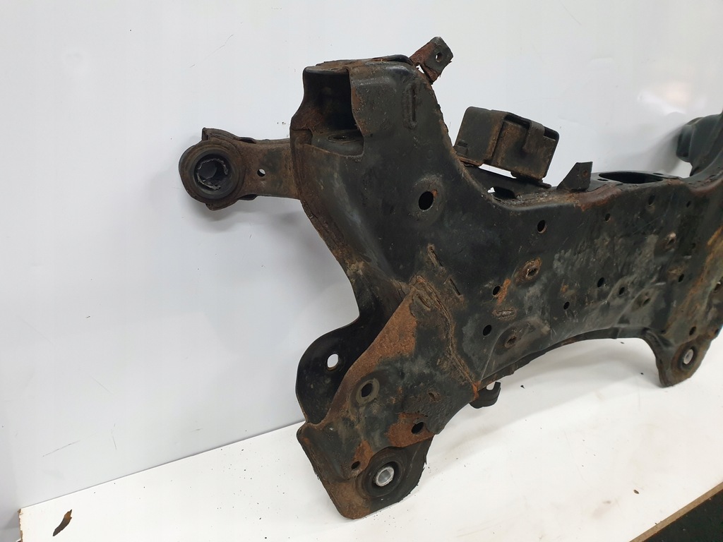 фото №9, Hyundai i40 1,7 crdi подрамник подрамник двигателя