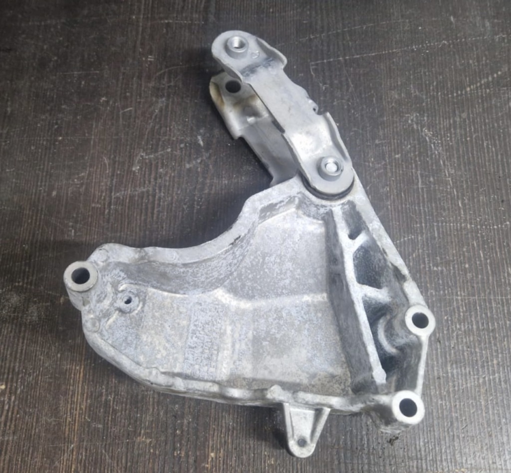 фото №1, Mercedes gla x156 кронштейн кронштейн двигуна a2702230002