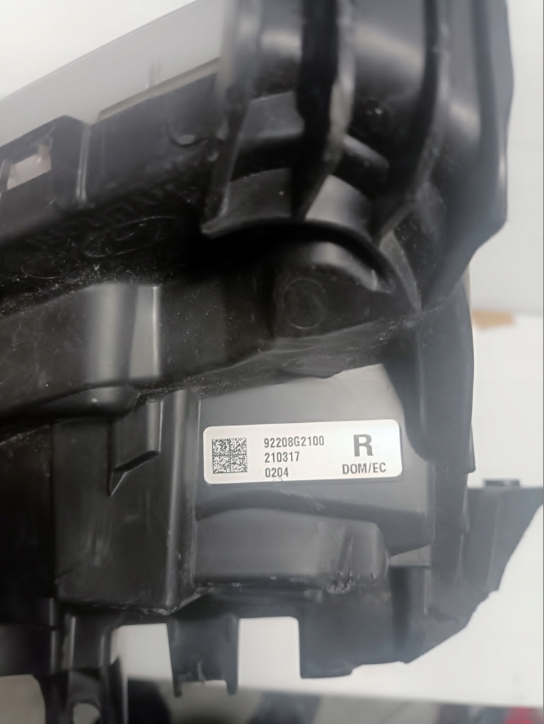 Противотуманная фара правый hyundai ioniq рестайлинг  led 92208-g2100 с Разборки